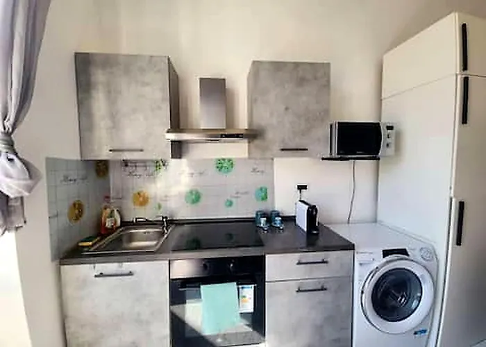Bed & Breakfast Termini Tina Ya 3*