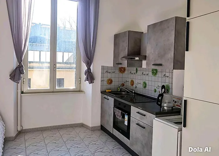 Termini Tina Ya Bed & Breakfast Rome